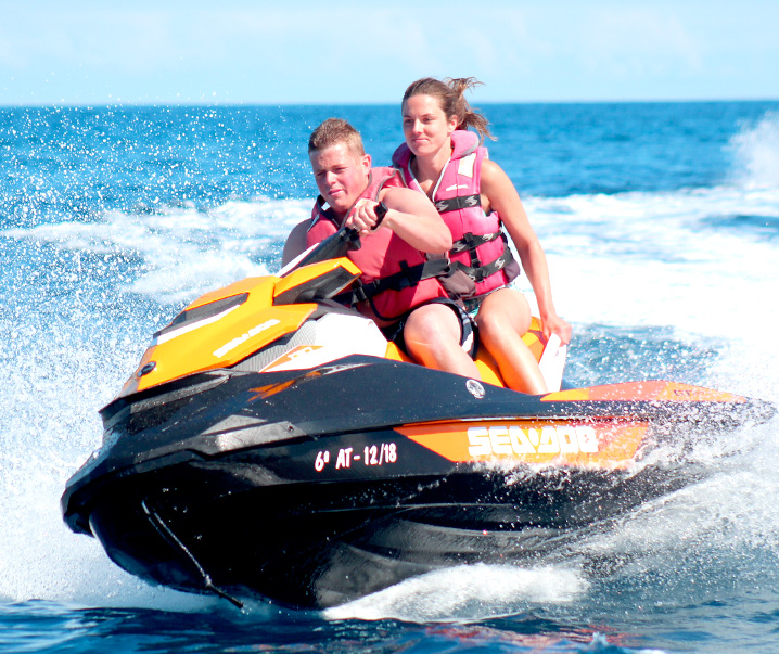 Jet Ski en la costa sur de Tenerife